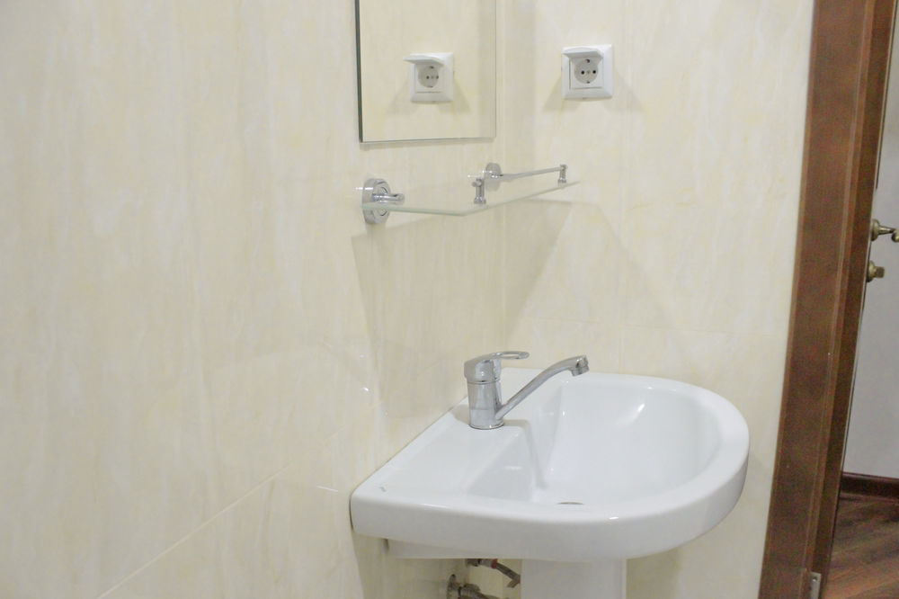 Brown Hotel Astana Buitenkant foto