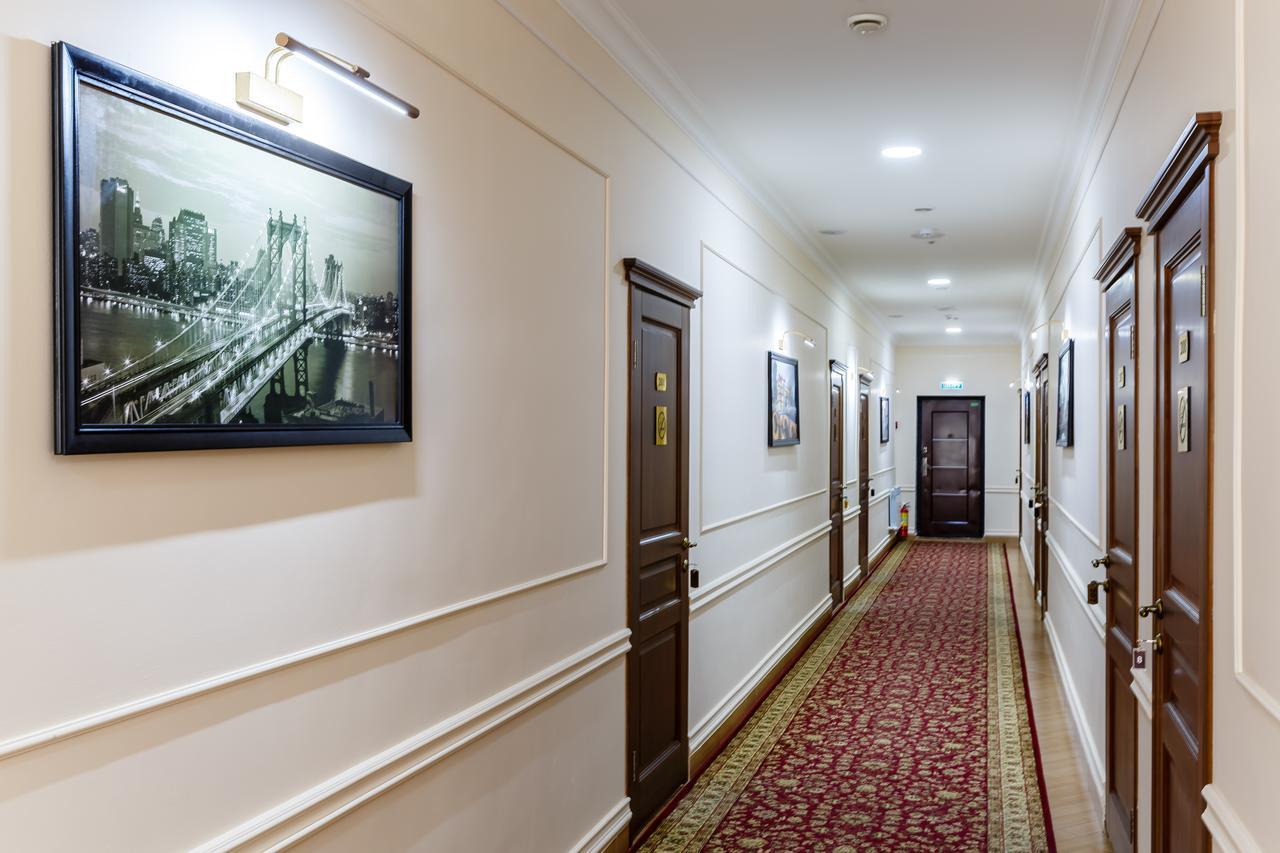 Brown Hotel Astana Buitenkant foto