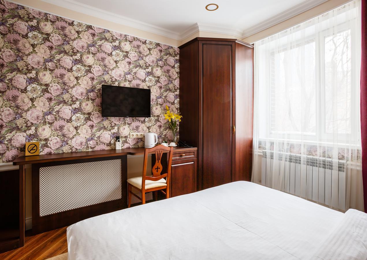 Brown Hotel Astana Buitenkant foto