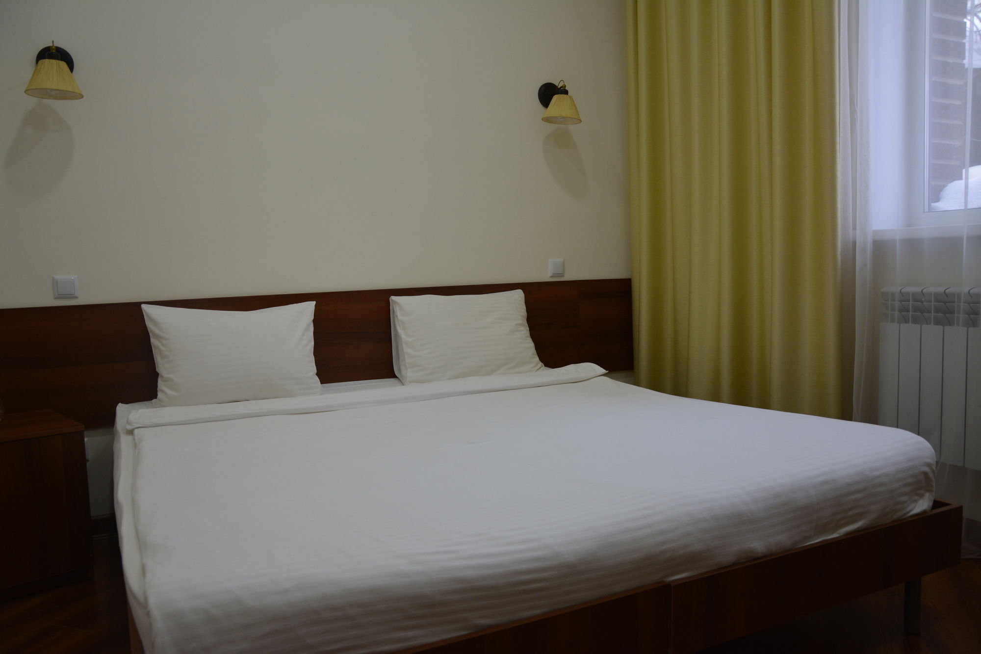 Brown Hotel Astana Buitenkant foto